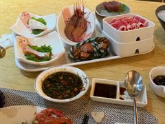 -雍和会海鲜姿造自助(湖东路店)