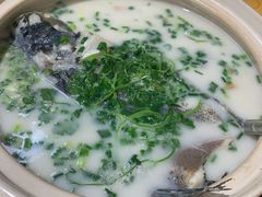 砂锅鱼头-天乐农家鱼头王(天目湖店)