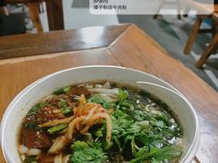 -矮子粉店1985·长沙米粉(湘春路店)