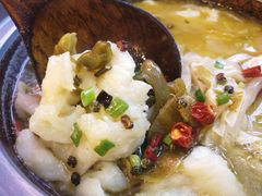 -周鱼小馆石锅酸菜鱼(活力汇店)