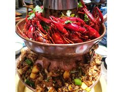 -沪小二炭火蛙锅(淮海中路美食不夜城店)