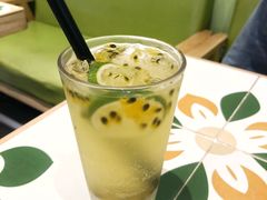 百香果青柠汽泡水-越弥越南传统美食馆