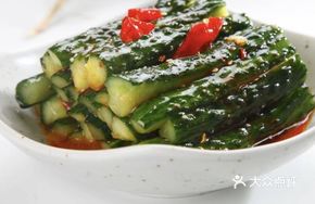 Cucumber and Schizonepeta Salad