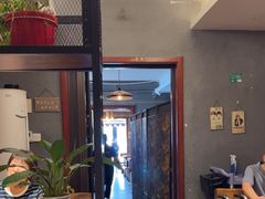 -万记麻辣烫国展总店