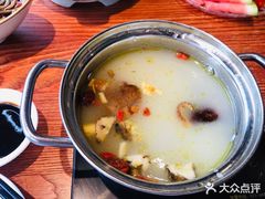 -龙聚德北京烤鸭(沙坪坝华宇A馆店)