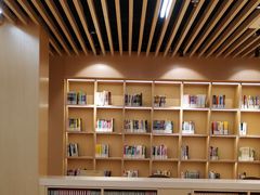 -漕河泾街道图书馆(漕河泾社区文化活动中心店)