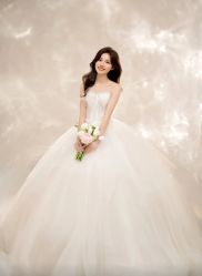 -雪中彩影婚纱摄影·微光艺术中心