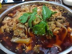 芋儿鸡-时二崽肥肠鸡大排档(健康路店)