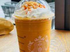 -星巴克臻选(杭州嘉里中心1F店)