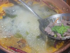 -洱火云南酸菜牛肉火锅(石景山当代商城店)