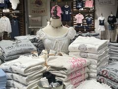 -ONE MOMENT(北京朝外店)