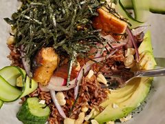 煎三文鱼牛油果色拉-Wagas沃歌斯(五道口购物中心店)