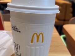 -麦当劳(深圳北站B2检票口楼上)