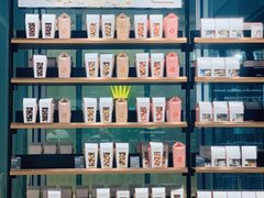 -Laderach 莱德拉(上海环贸iapm店)