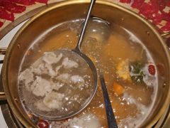 -牛人日志·鲜牛肉骨汤火锅(万科里瑧店)