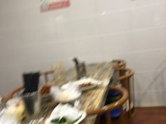 -百味手拨龙虾馆(愚园路店)