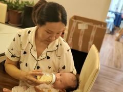 -乐禧母婴全自营月嫂(宝山店)