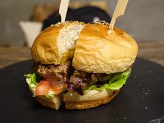 -HIGH FIVE哈福手工汉堡(桂林路店)