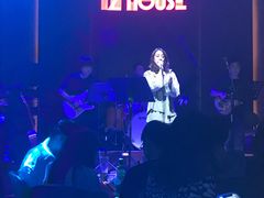 -TZ House音乐现场(来福士中心店)