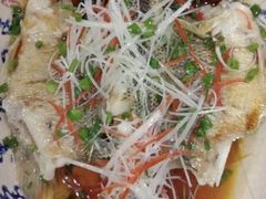 -黄桷树曹家私房菜(江与城店)