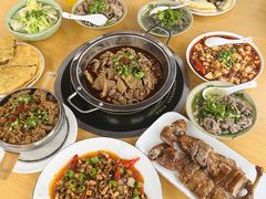 -大众跷脚牛肉馆·非遗传承单位(峨眉山店)