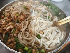 -正宗杨记普洱酸醋米线(总店)