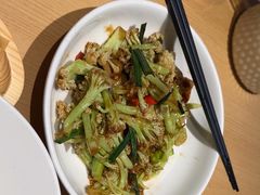 -关东小磨东北菜(上海长风大悦城店)