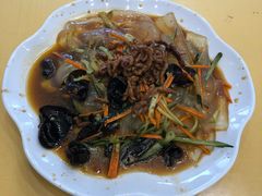 肉冒拉皮-天添纸包鸡家常菜
