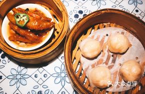 Fresh Shrimp and Chive Dumplings