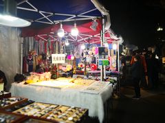 -吴山路夜市