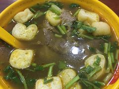 油豆腐牛肉粉丝汤（咖喱）-小杨生煎(黄河路店)