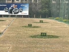 -仙霞高尔夫练习场-停车场