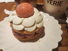 -VERIE BAKEHOUSE