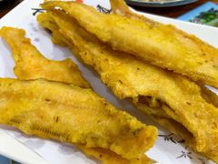 干炸小海鱼-叶存利海鲜大馅饺子(海宁路总店)