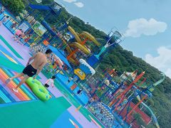 -平湖九龙山乐满地水上乐园