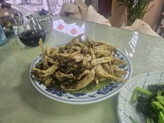 -天天向上素食餐厅(五台山店)