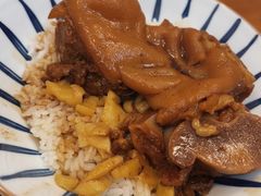 -红猪卤肉饭(大西洋美食城店)