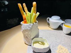 笔筒色拉-穹六人间 people 6(岳阳路店)