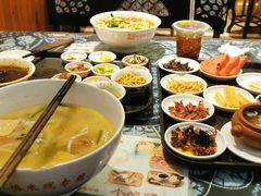 招牌特色过桥米线-建新园过桥米线(老街店)