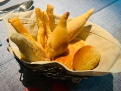 -弦月窗LUNETTE BY AMANDA(复兴路店)