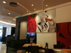 -必胜客(WOW中心城店)