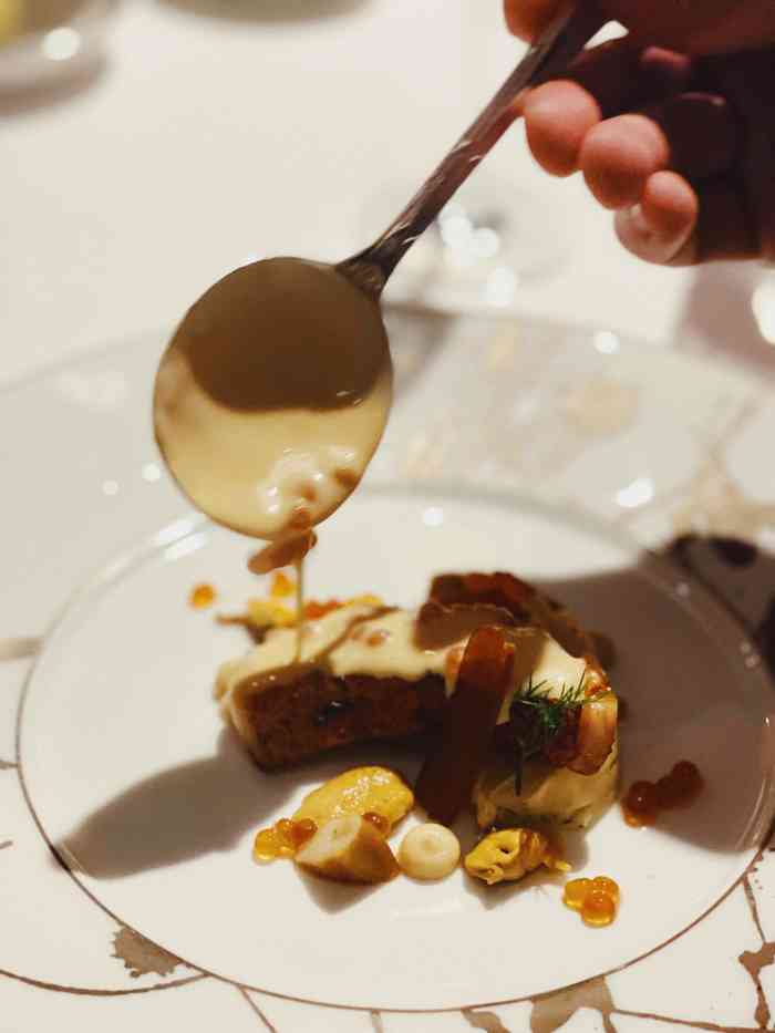 sir ellys 艾利爵士餐厅-"半岛酒店直接上去十三楼,这算是酒店最佳观