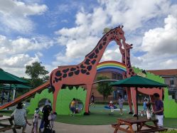 -季高兔窝窝亲子园(上海薰衣草公园店)