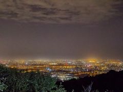 -鬼笑石后山停车场