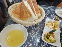 -八两八金·莱芜特色炒鸡(市南漳浦路店)
