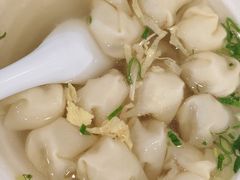 -老西白点心店