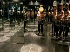 -穹六人间 people 6(岳阳路店)
