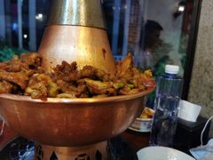 -炉小二铜锅牛蛙•川湘菜(三里屯店)