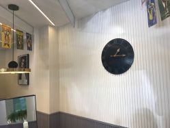 -PE SALON