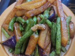 -荟选餐饮徐家汇社区食堂(徐虹北路店)
